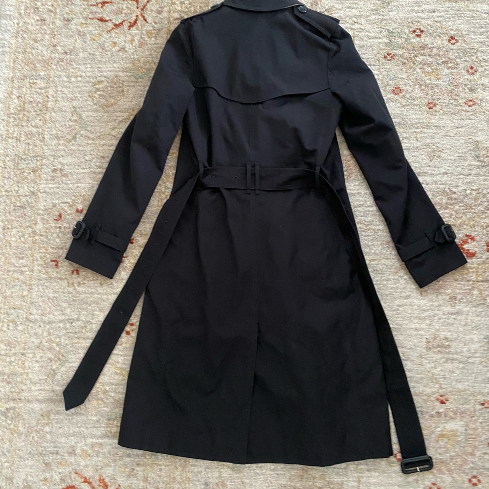 Burberry Women's Black Trench Coat - Picture 4 of 7